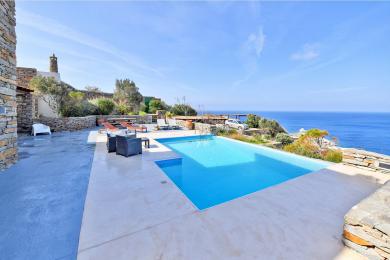 KEA, OTZIAS - AKROTIRI, a tranquil Sea-View Villa with Pool
