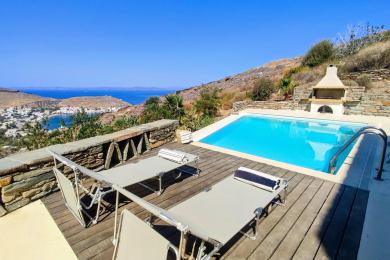 Elegant Villa with Sea Views in Kea
